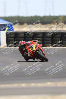 media/Jul-19-2025-TrackDaz (Sat) [[ff1509a44a]]/A Group/12pm (Turn 1)/